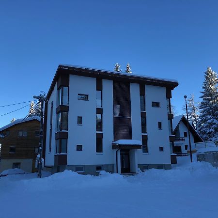 Apartmani Mont 1 Яхорина Экстерьер фото