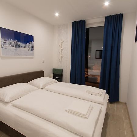 Apartmani Mont 1 Яхорина Экстерьер фото