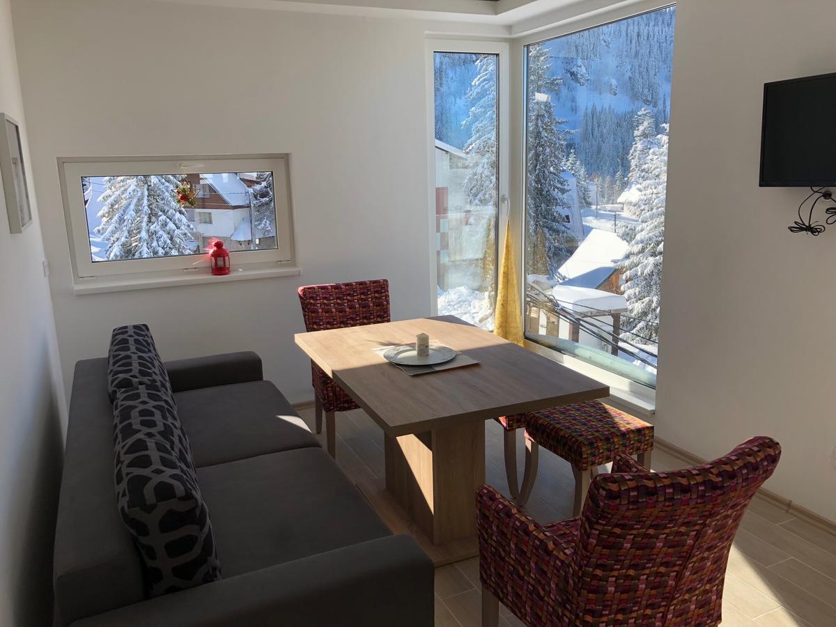 Apartmani Mont 1 Яхорина Экстерьер фото