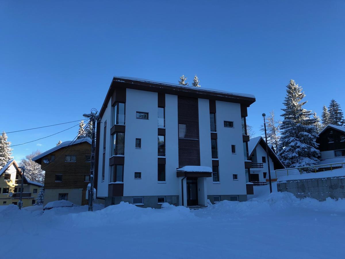 Apartmani Mont 1 Яхорина Экстерьер фото
